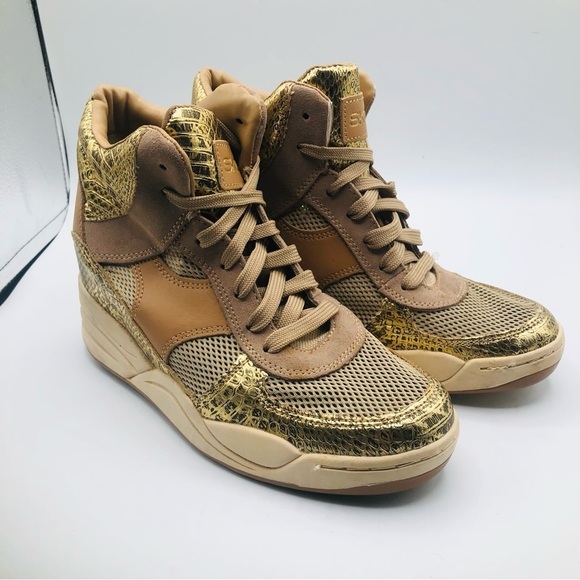 Skechers SKCH+3 Superblast tan and gold Suede‎ Hidden Wedge Shoes Women’s Size 9 - Picture 1 of 9